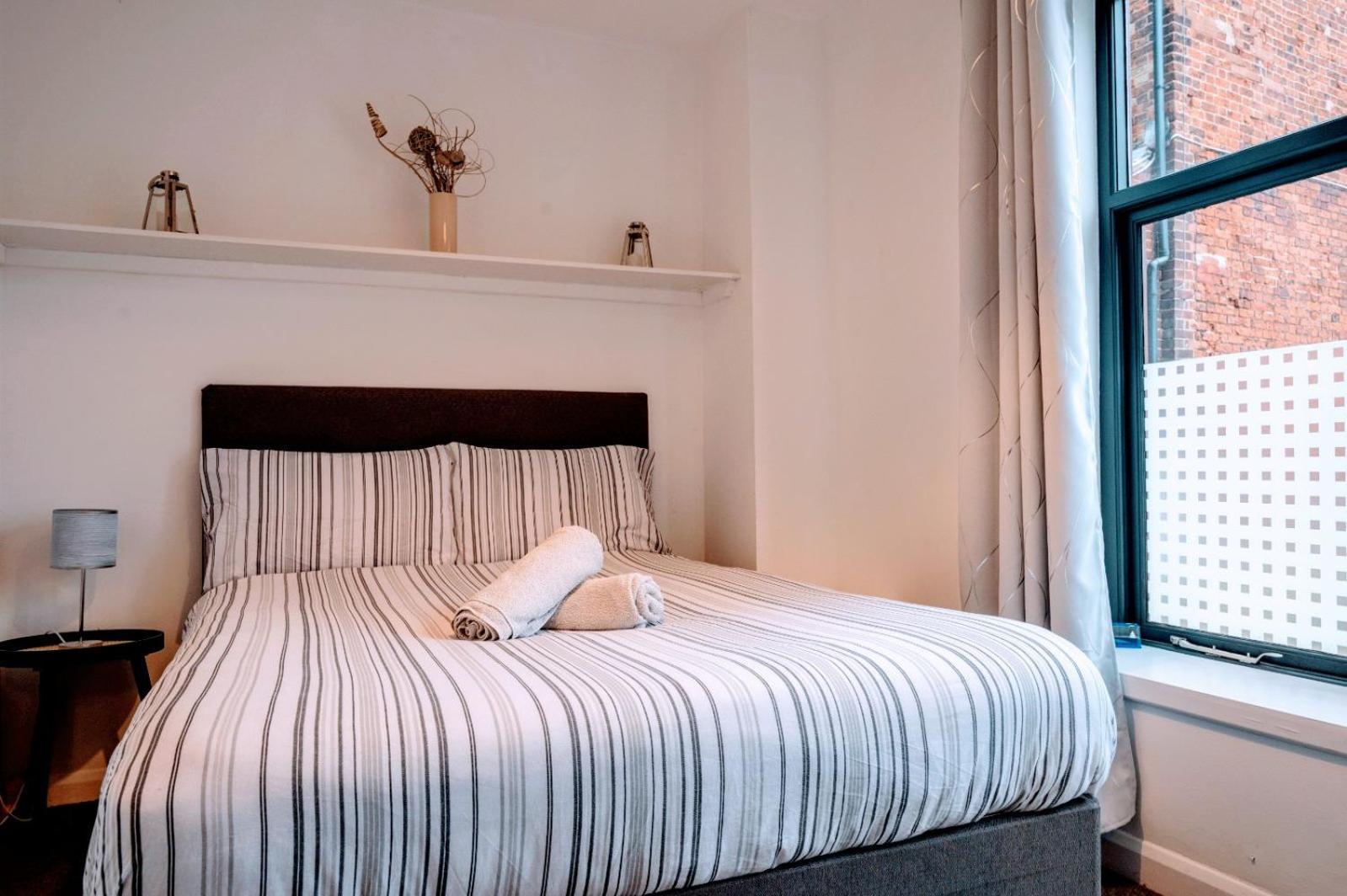 Contractor And Family Friendly Grade II Townhouse- 3 Bedrooms- Free Parking Норвич Экстерьер фото