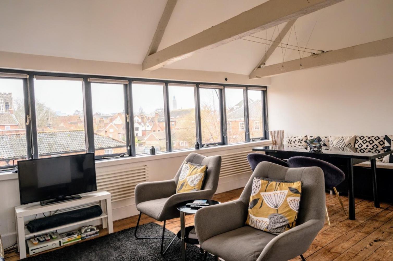 Contractor And Family Friendly Grade II Townhouse- 3 Bedrooms- Free Parking Норвич Экстерьер фото