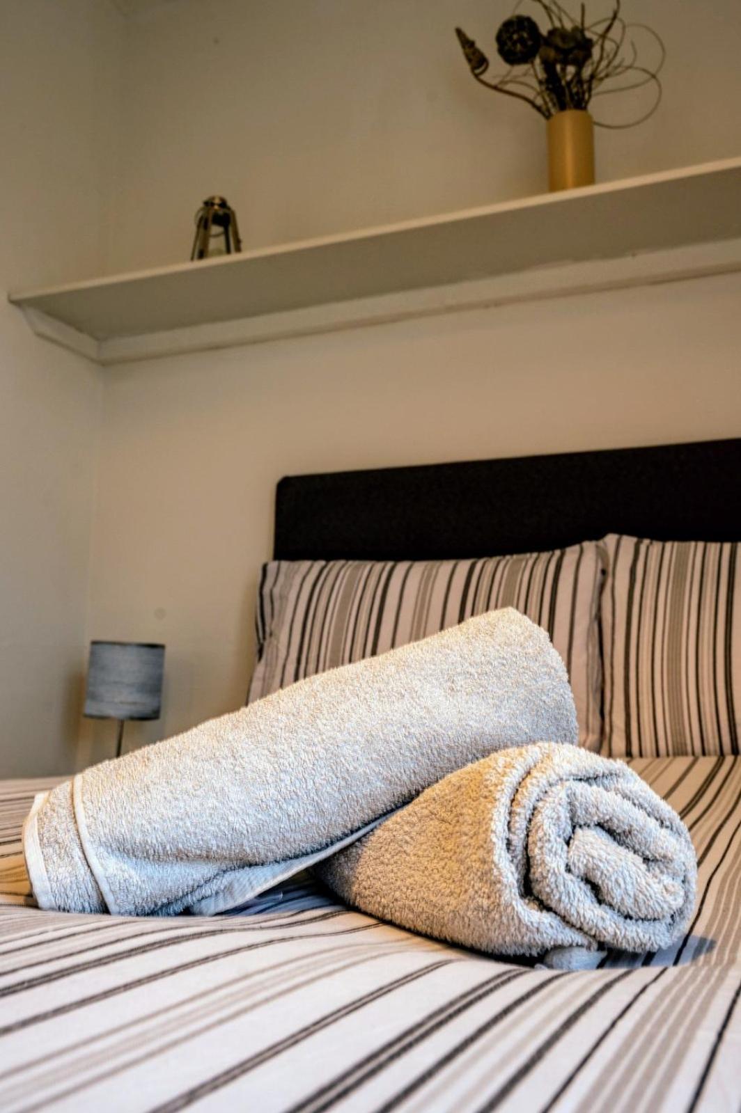Contractor And Family Friendly Grade II Townhouse- 3 Bedrooms- Free Parking Норвич Экстерьер фото
